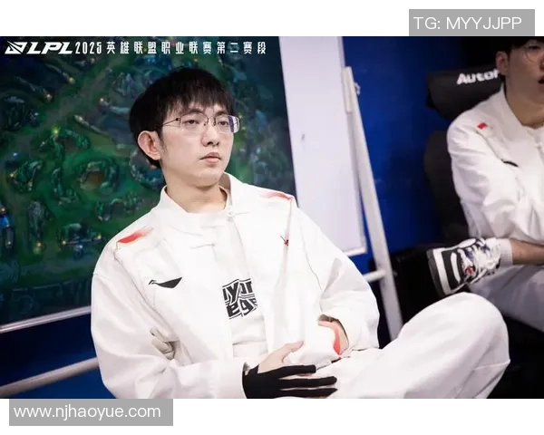 深入分析FPX在英雄联盟赛事中的盯防策略与战术执行实时新闻 深入分析FPX在英雄联盟赛事中的盯防策略与战术执行实时新闻